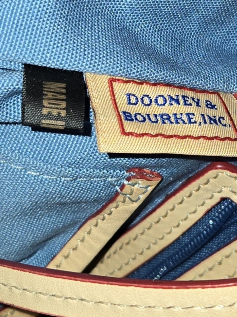 Dooney & Bourke Vintage/Y2K Multicolor Signature Crossbody Bag with Tan Strap - Picture 12 of 14